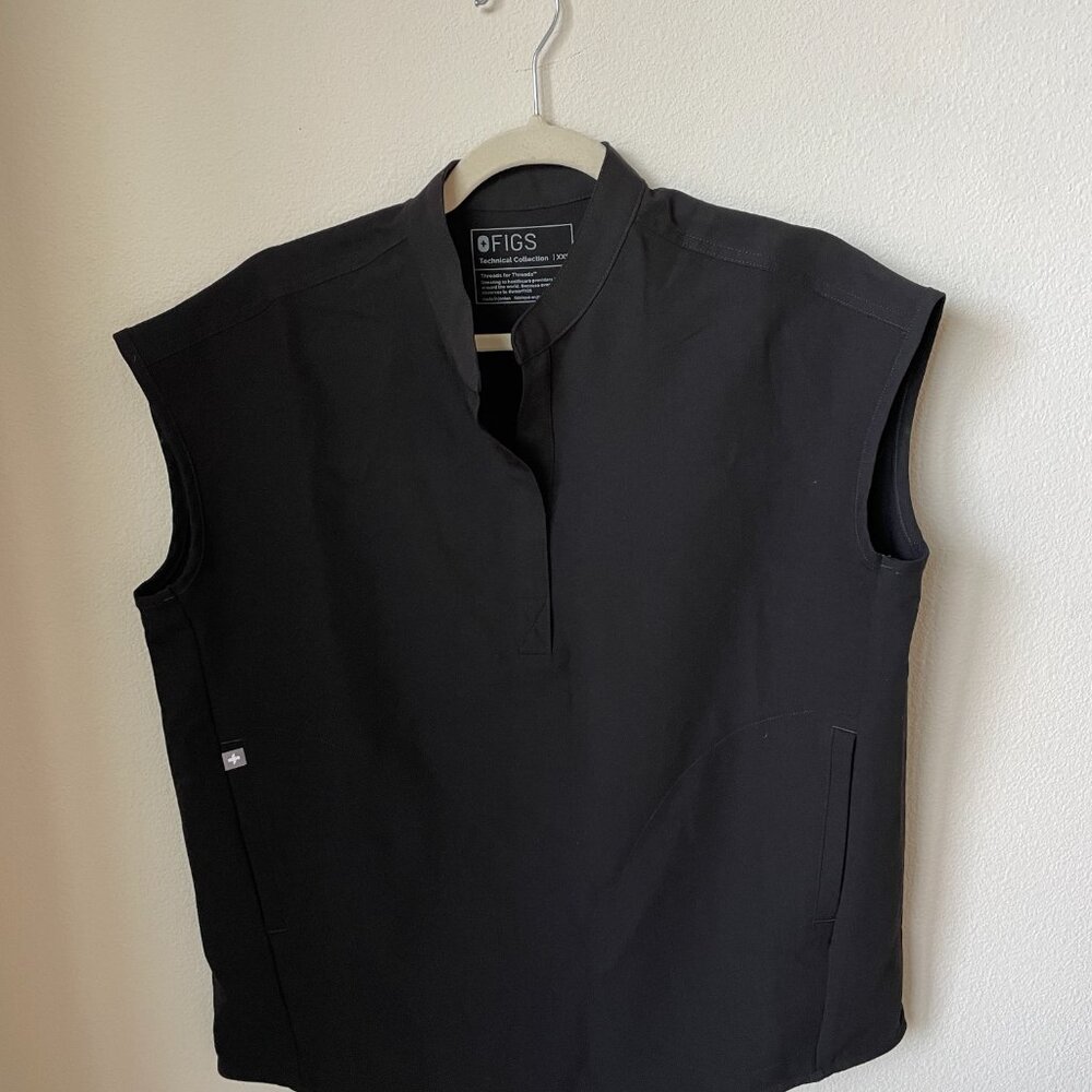 Figs Women's Rafaela Oversized Scrub Top (like new, XXS)